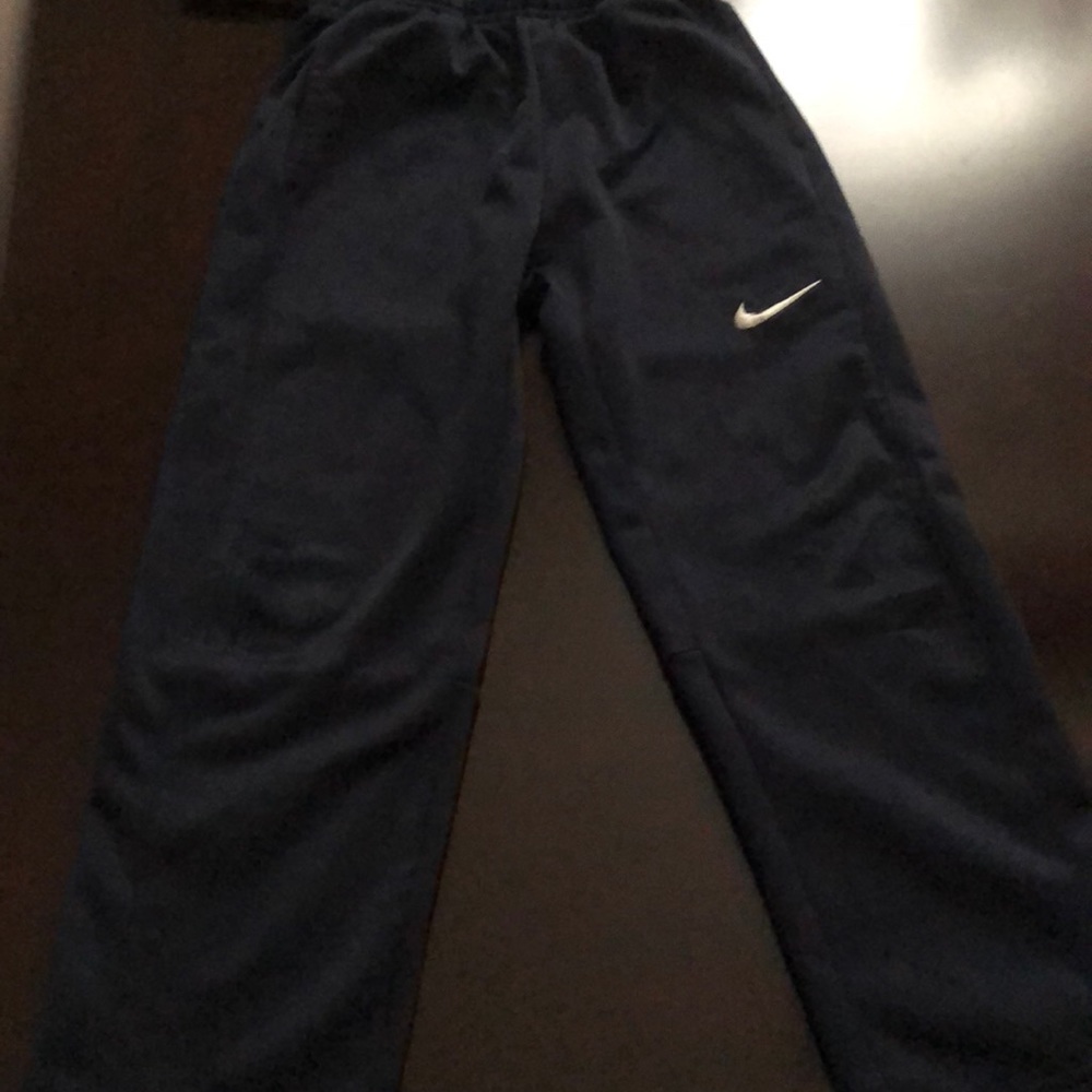 Boys Nike Dri-Fit pants size 6